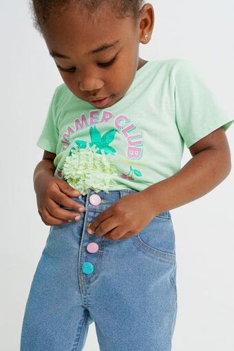 MRP Boyfriend jeans offer