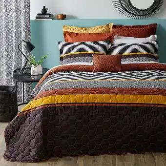 Zara 3-piece printed quilt set