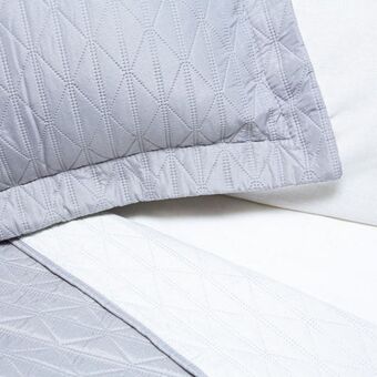 Whitehouse Diamond reversible quilt - grey / white offer