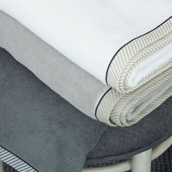 Whitehouse Cotton bay striped border bath sheet offer