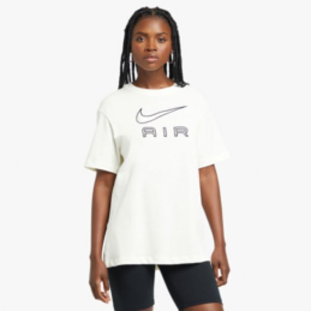 Nike t hotsell shirt sportscene