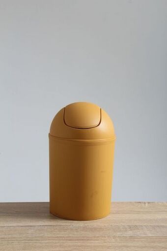 Plastic flip bin