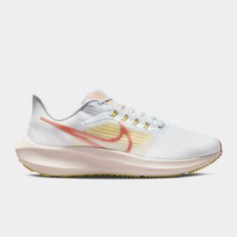 Totalsports Women's nike air zoom pegasus 39 white/pink shoe offer