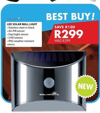 Chamberlain Led solar wall light offer