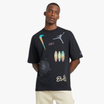 Sportscene Jordan men's mvp black t-shirt offer