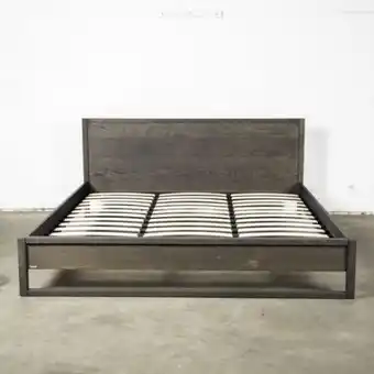 Weylandts Spati king bed complete offer