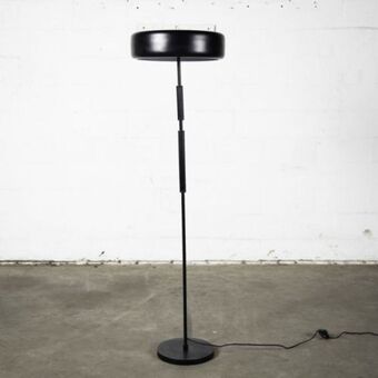 Weylandts Plaza slim floor lamp offer