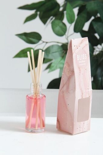 Blossom scented diffuser