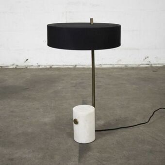 Weylandts Flat base table lamp offer