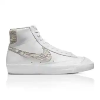 Nike women's blazer mid '77 se white sneaker