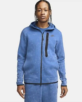 Nike sportswear tech fleece