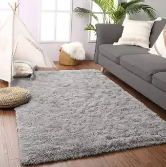 Soft fluffy carpet
