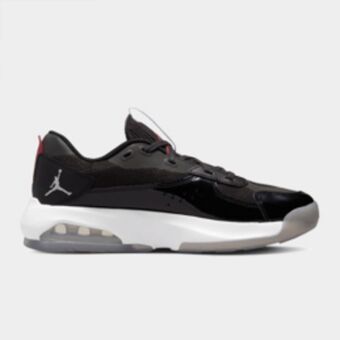 Sportscene Jordan men's 200e black sneaker offer