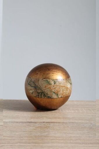 Sheet Street Falling leaves deco ball offer