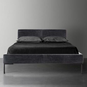 Oslo bed - leather