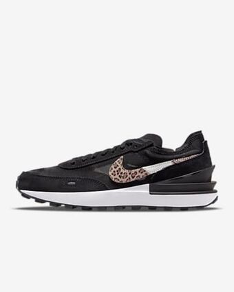 Nike Nike waffle one se offer
