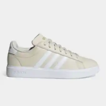 Totalsports Women's adidas grand court grey/white shoe offer