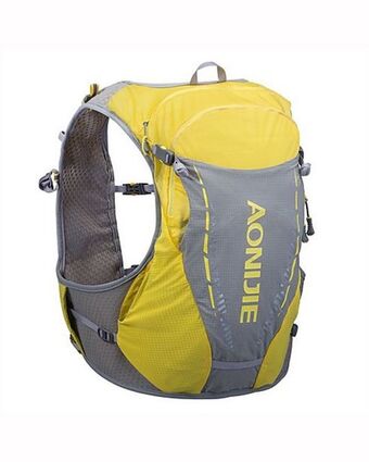 Cape Union Mart Aonijie windrunner 10l offer
