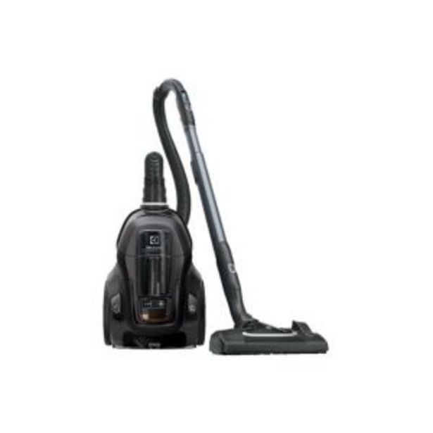 Electrolux pure c9 vacuum cleaner pc914ig offer at Hirsch's