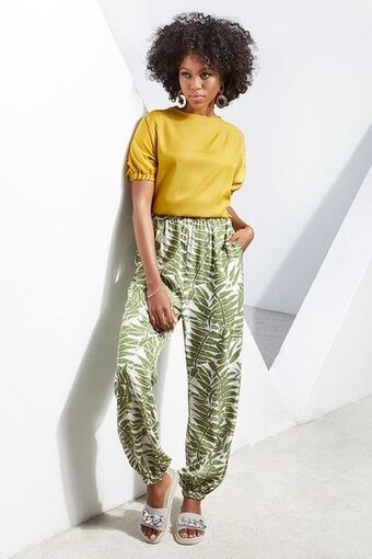 Rage Jogger pants offer
