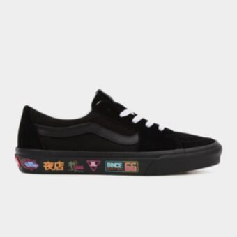 Sportscene Vans junior neon market sk8-low black sneaker offer