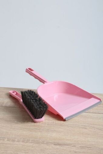 Cleaning dust pan set