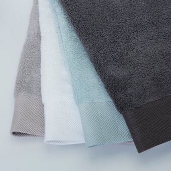 Royale luxe collection zero twist face cloth