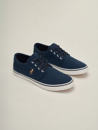 Mens classic canvas sneaker