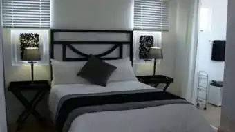 Zen tree b&b