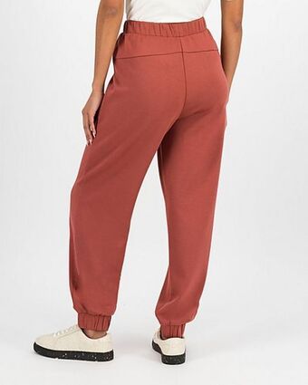 Cape Union Mart Rare earth women’s jasmine fleece jogger pants offer