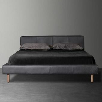 Weylandts Solo bed - leather offer