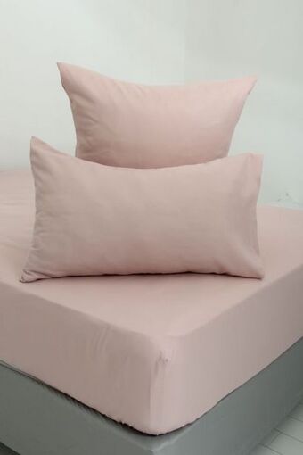 Polyester fitted sheet
