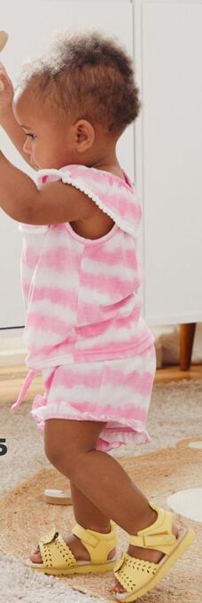 Baby clothes
