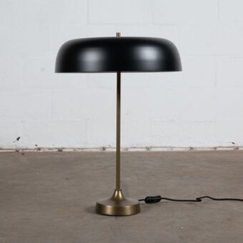 Weylandts Romana table lamp offer
