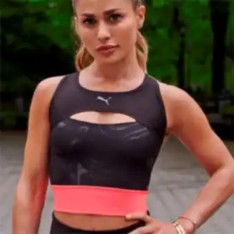 Totalsports Women's puma run ultraform aop black crop offer