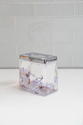 Acrylic tooth brush holder