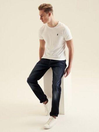 Moscow tapered leg denim