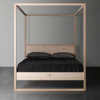 Weylandts Spati 4 poster bed offer