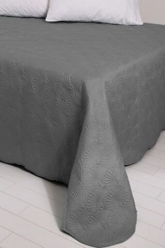 Ultrasonic polyester quilt