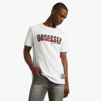 Sportscene Redbat men's white t-shirt offer