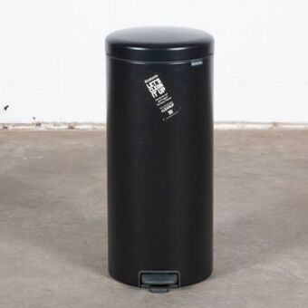 New icon pedal bin 30 litre