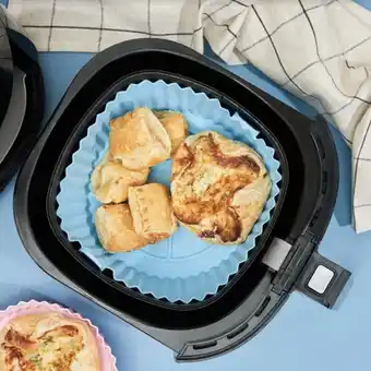 OneDayOnly 2x 16cm or 20cm air fryer silicone liners with handles offer