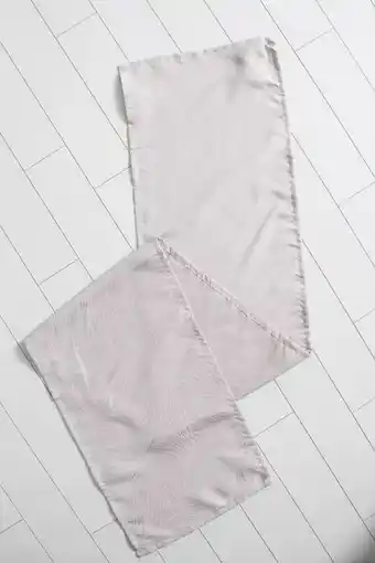Sheet Street Micro print table runner offer