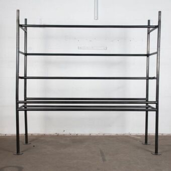 Carpet scaffolding