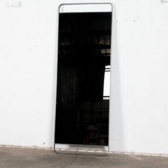 Infinity floor mirror