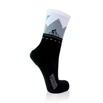 Sportsmans Warehouse Versus cyclist socks offer