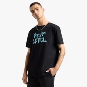 Sportscene Redbat men's black t-shirt offer