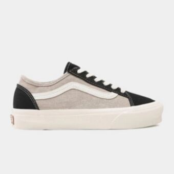 Sportscene Vans men's old skool black sneaker offer