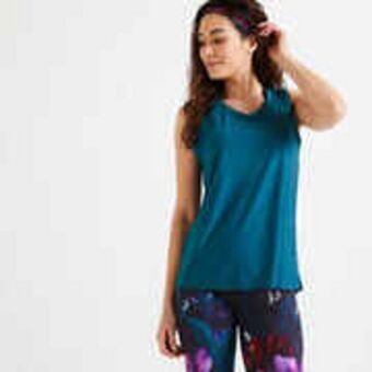 Decathlon Close-fitting fitness tank top offer