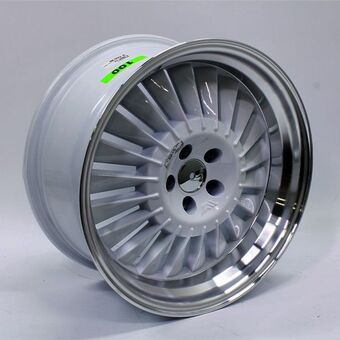 Autostyle 17″ f1034 5/100 white with polished lip alloy wheels offer